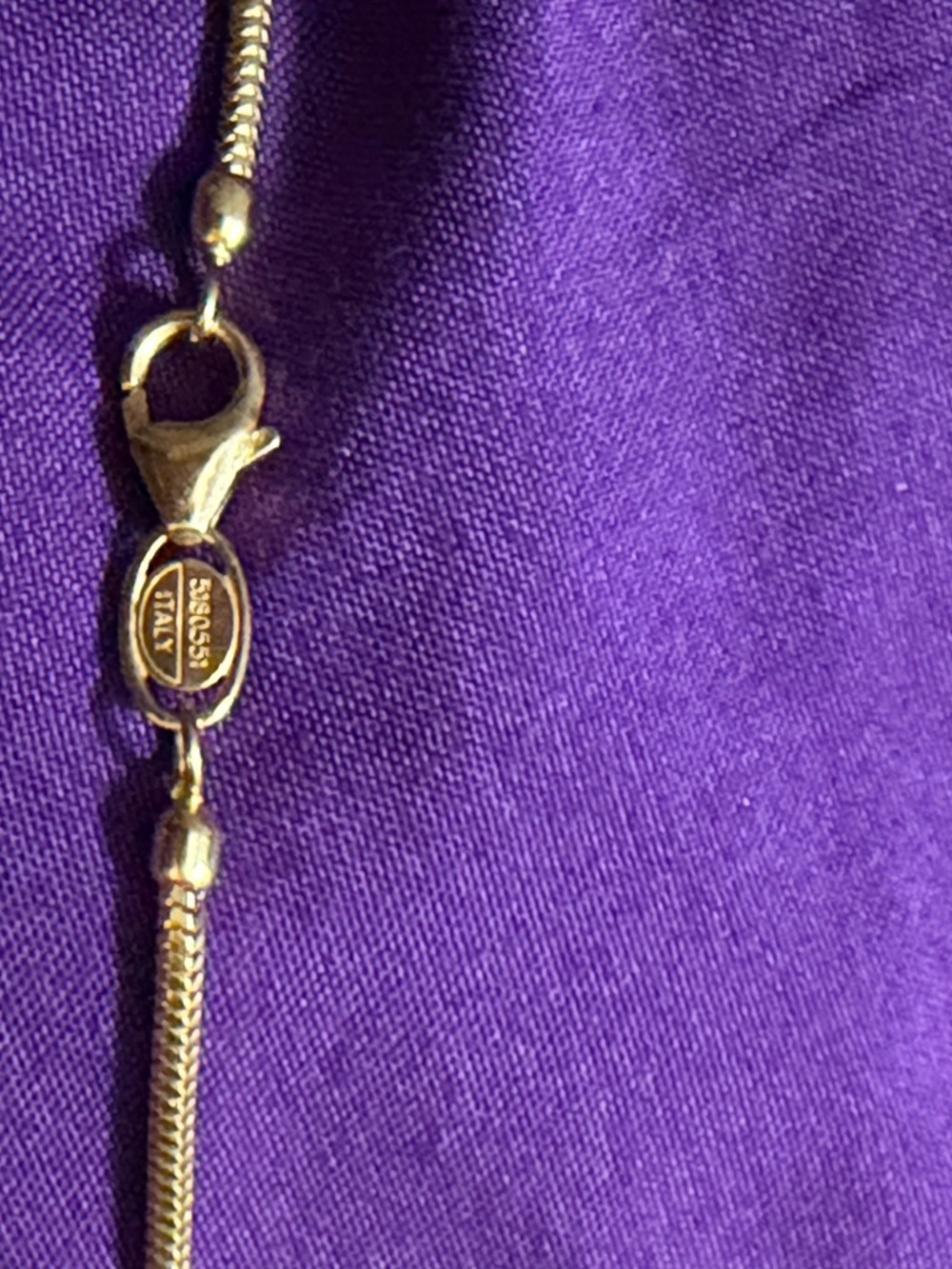 14K Real Gold Classic Gold Omega Chain Necklace 18inc. - Women Jewelry 5.32grms - Picture 3 of 4